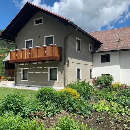 Apartment Luettich Etmissl